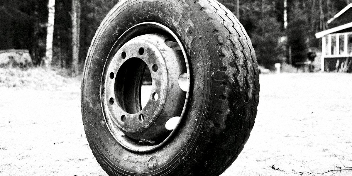 Fleet & commercial tires